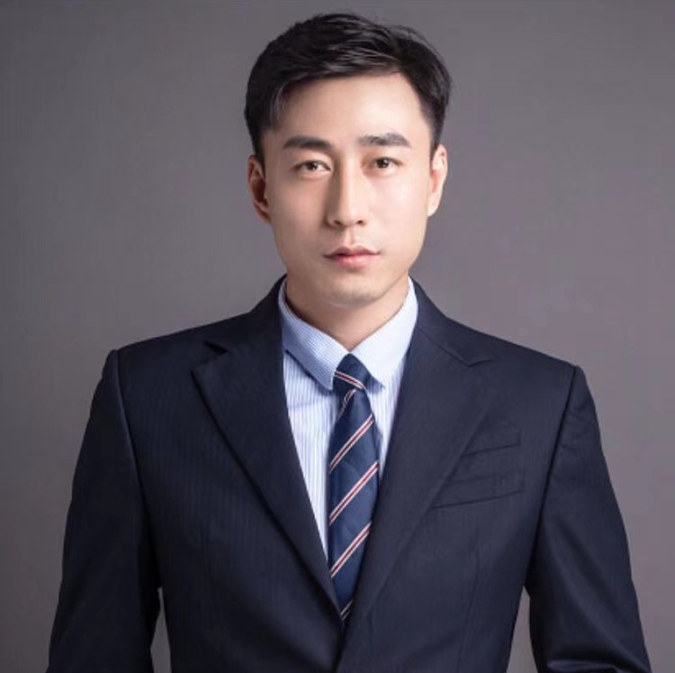 邱鲁意 项目运营总监